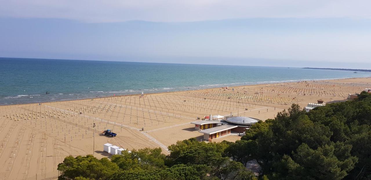 International Seaview Apartments Lignano Sabbiadoro Exterior foto